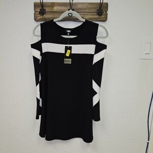 Sim Factor By Investments - Stylish Black and White Cold Shoulder Top